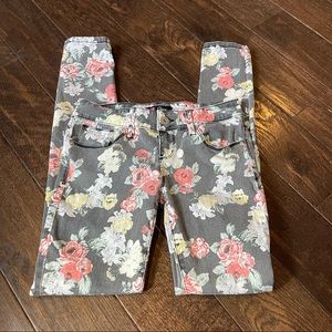 Guess Size 26 Floral Skinny Jeggings
